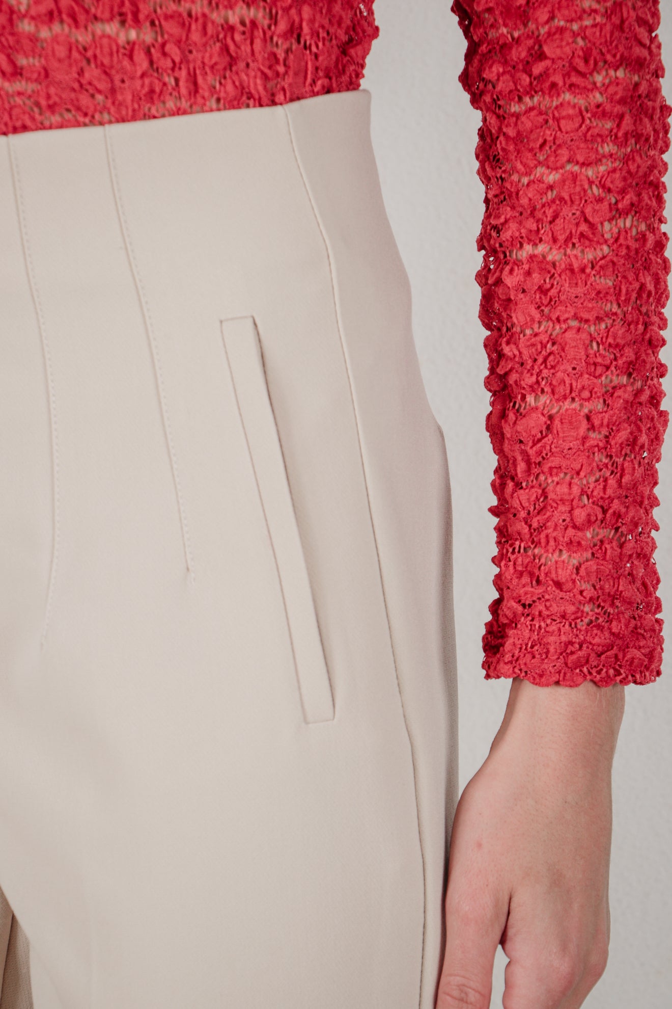 Παντελόνι με τονισμένες ραφές