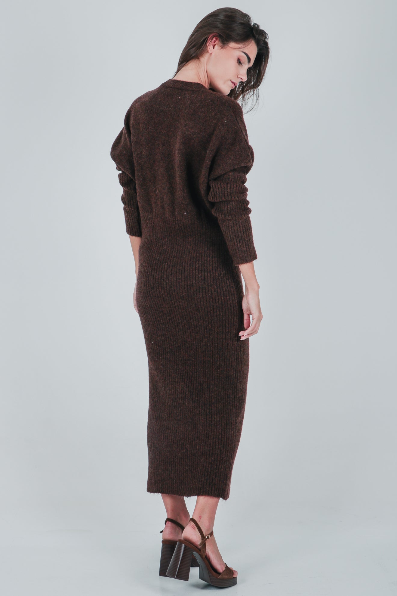 Πλεκτό μακρύ φόρεμα