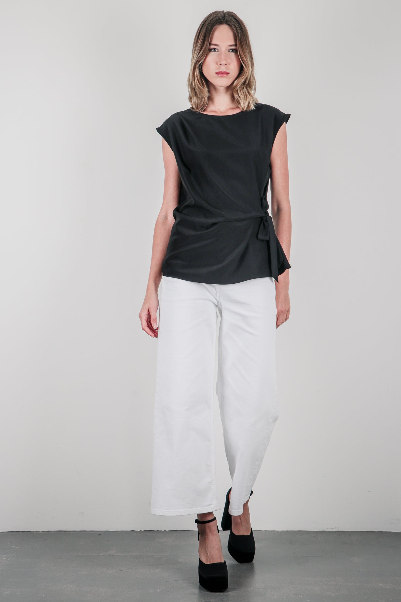 Μπλούζα με δέσιμο