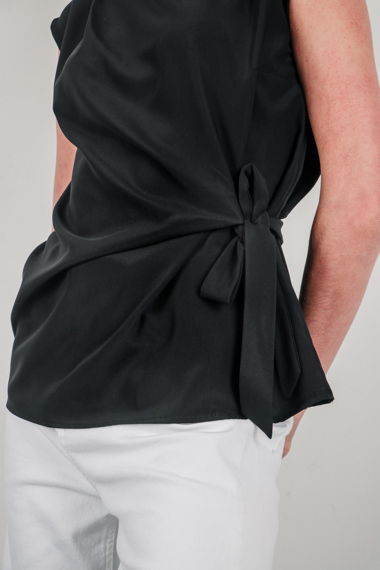 Μπλούζα με δέσιμο