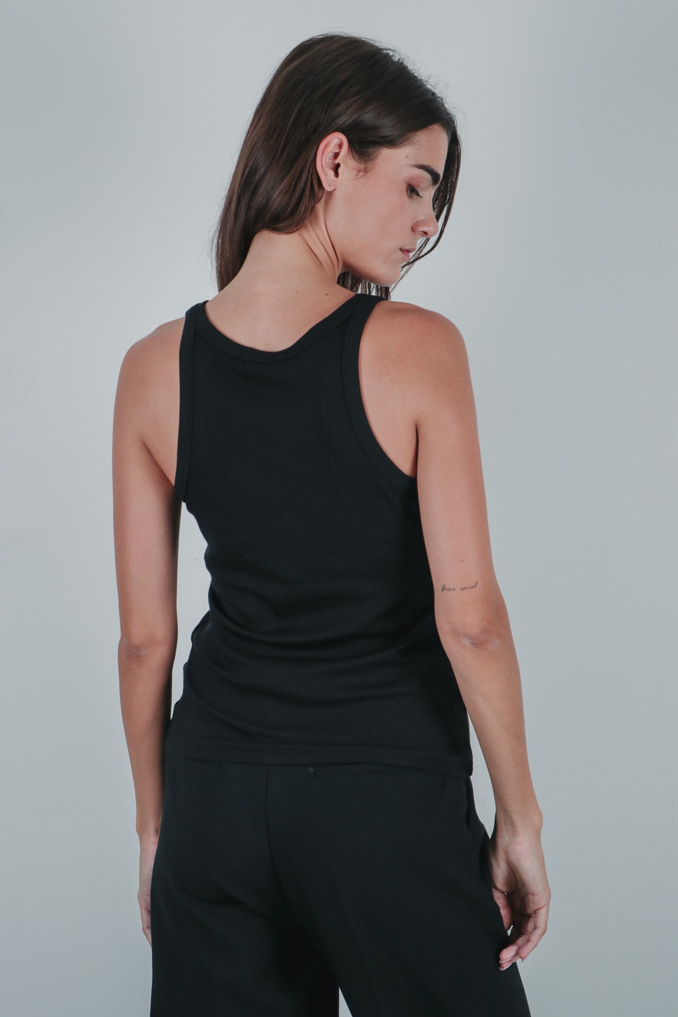 Τοπ ριπ αμάνικο