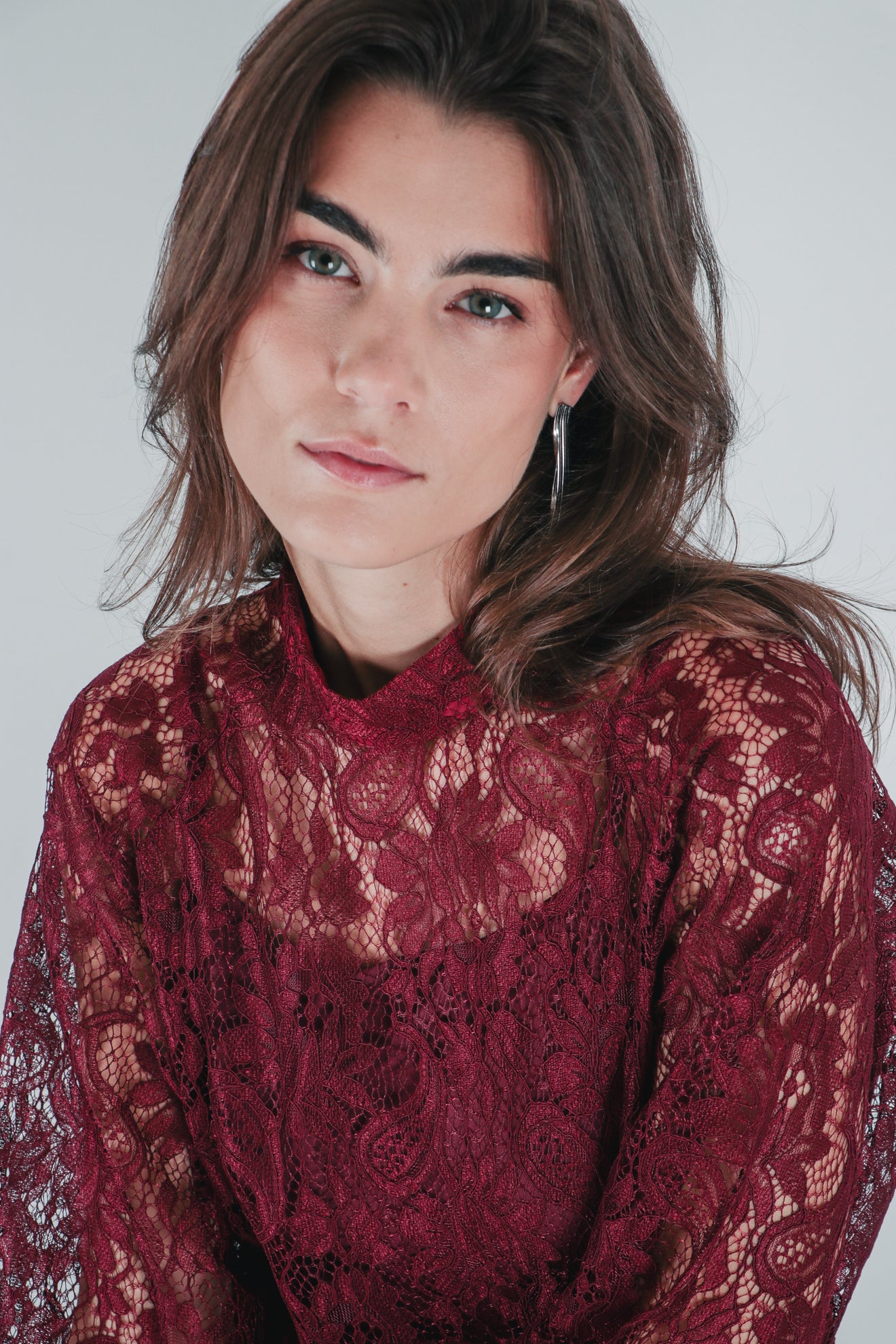 Μακρύ φόρεμα από δαντέλα