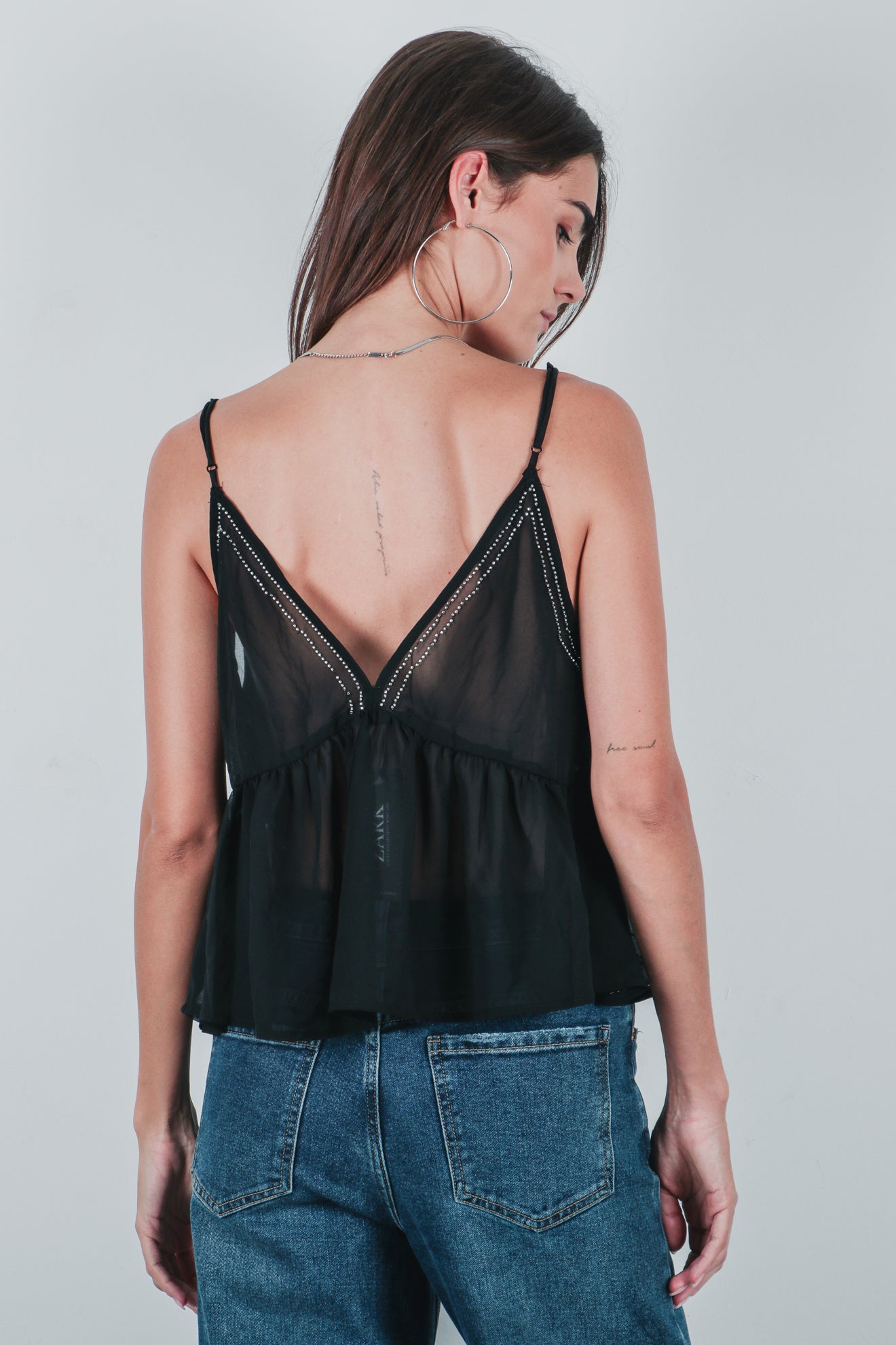 Τοπ με χάντρες σε αντίθεση