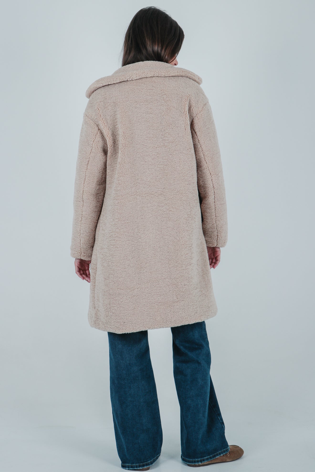 Μακρύ παλτό από συνθετική γούνα