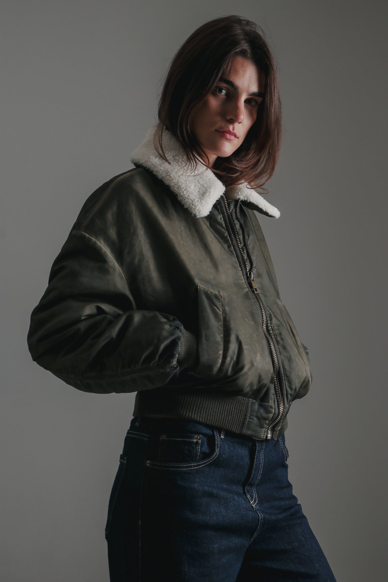 Μπουφάν bomber με αποσπώμενο γούνινο γιακά