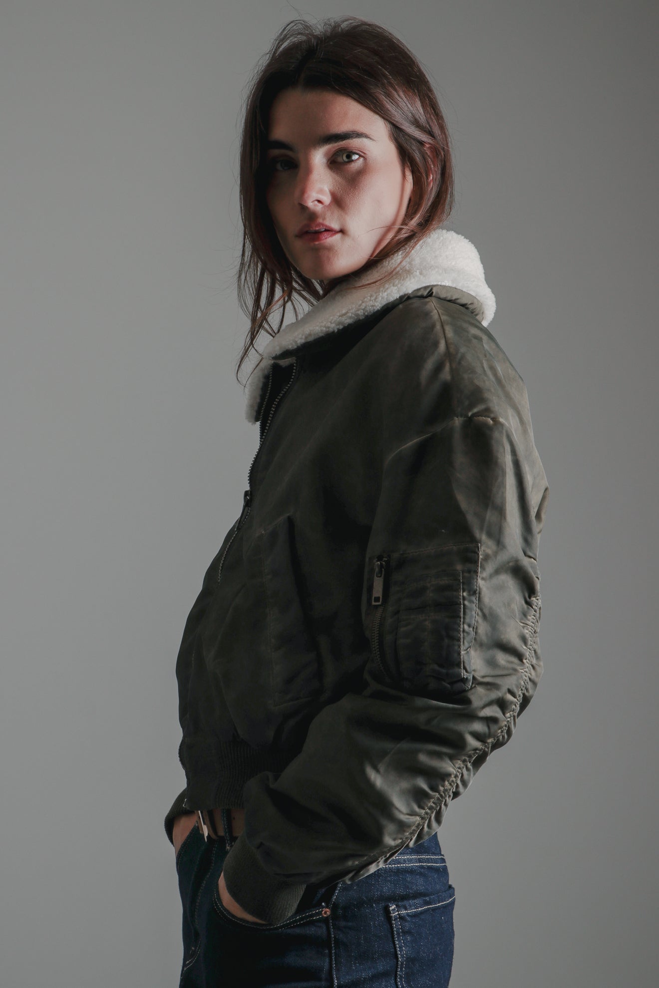 Μπουφάν bomber με αποσπώμενο γούνινο γιακά