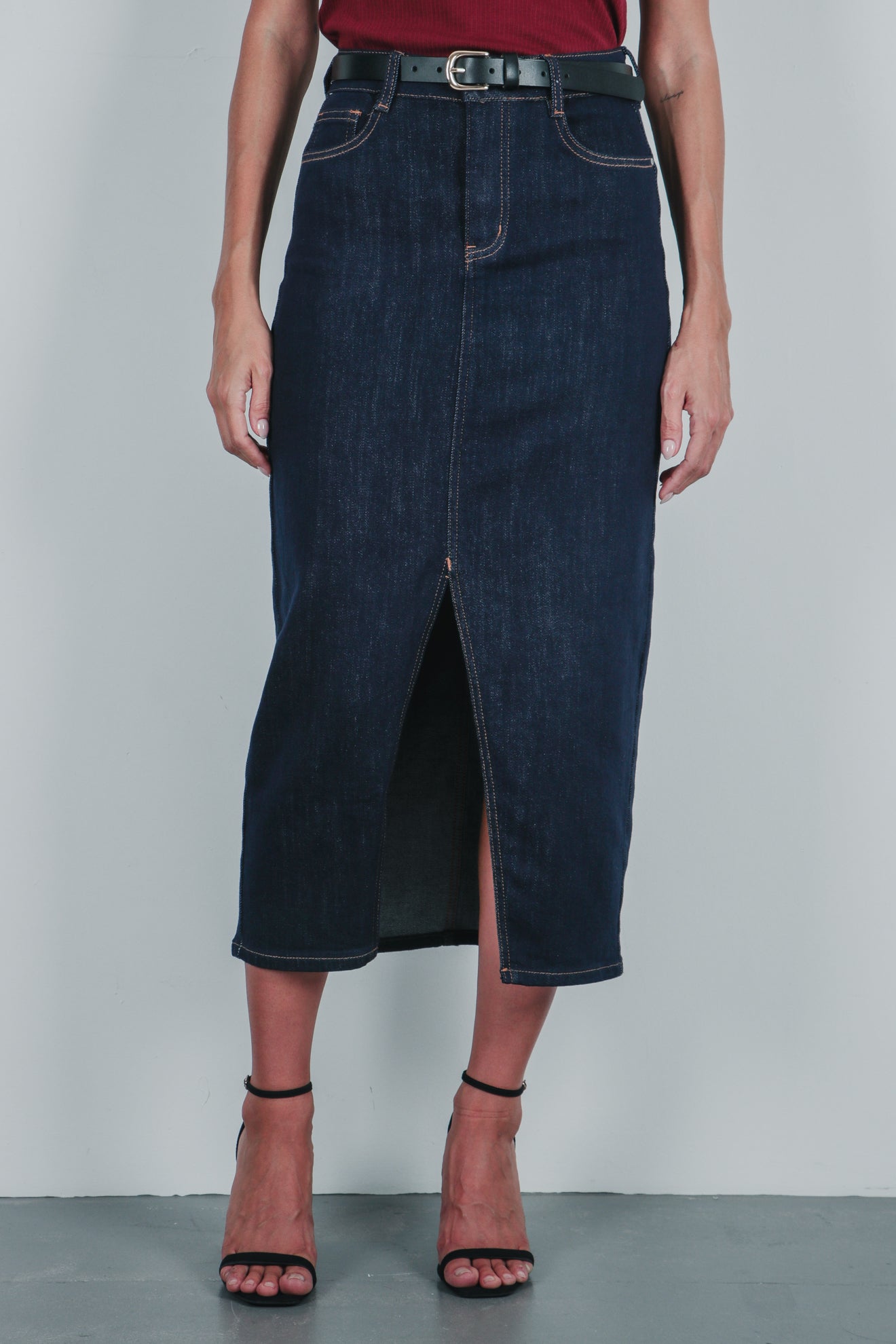 Φούστα ντένιμ με άνοιγμα