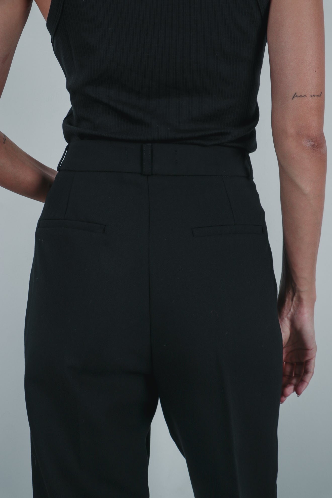 Παντελόνι balloon με πιέτες