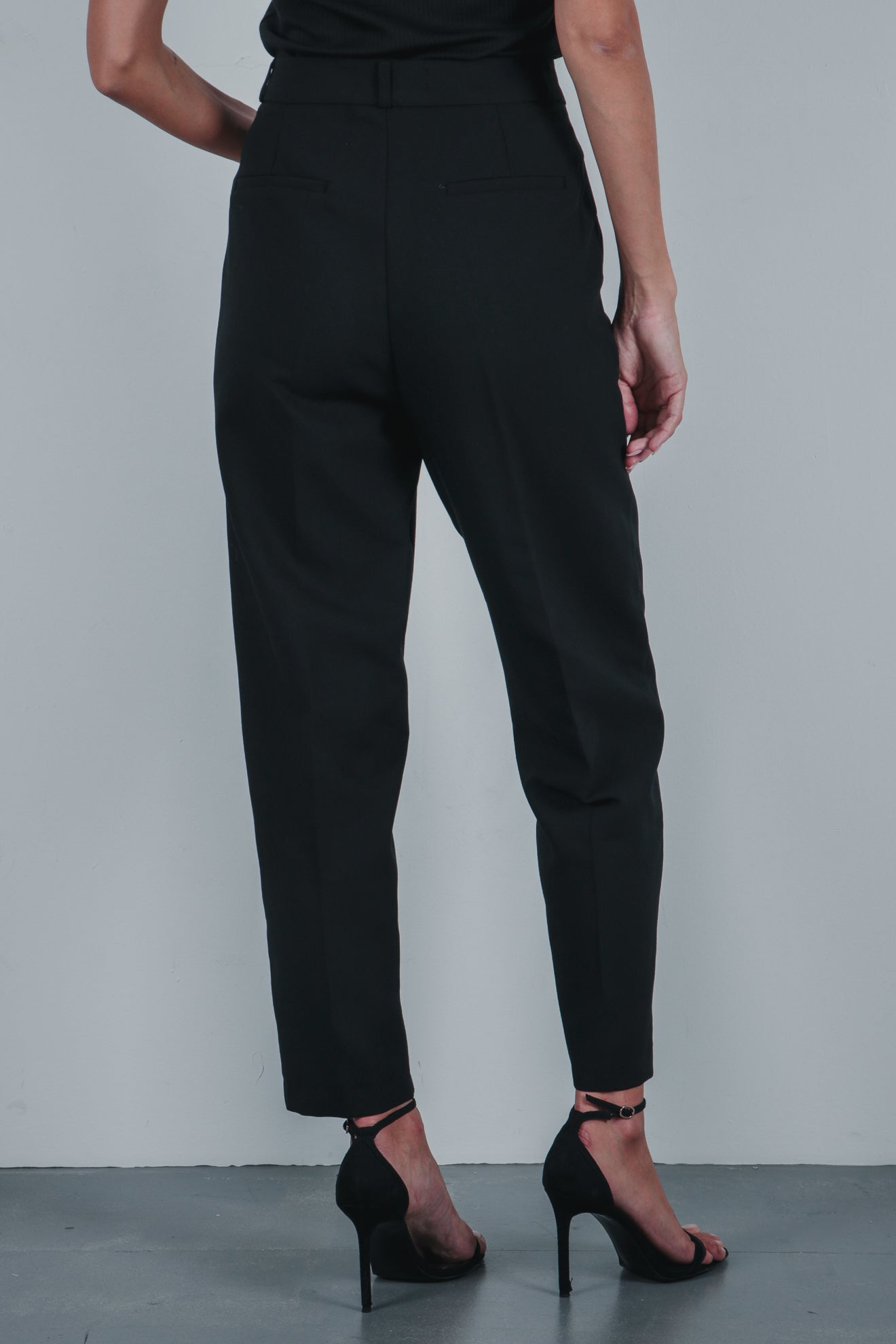 Παντελόνι balloon με πιέτες