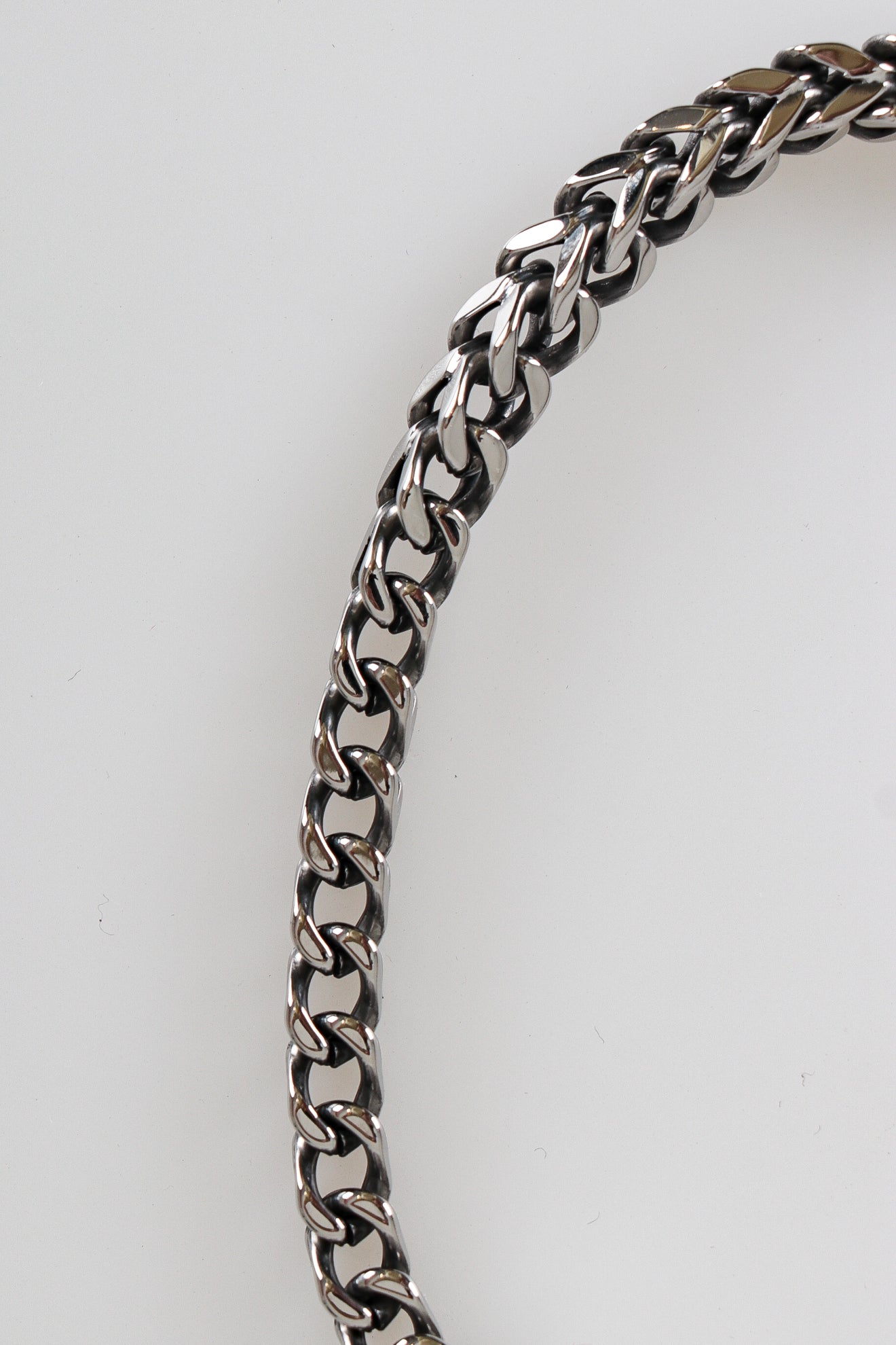 Βραχιόλι με μεταλλικούς κρίκους