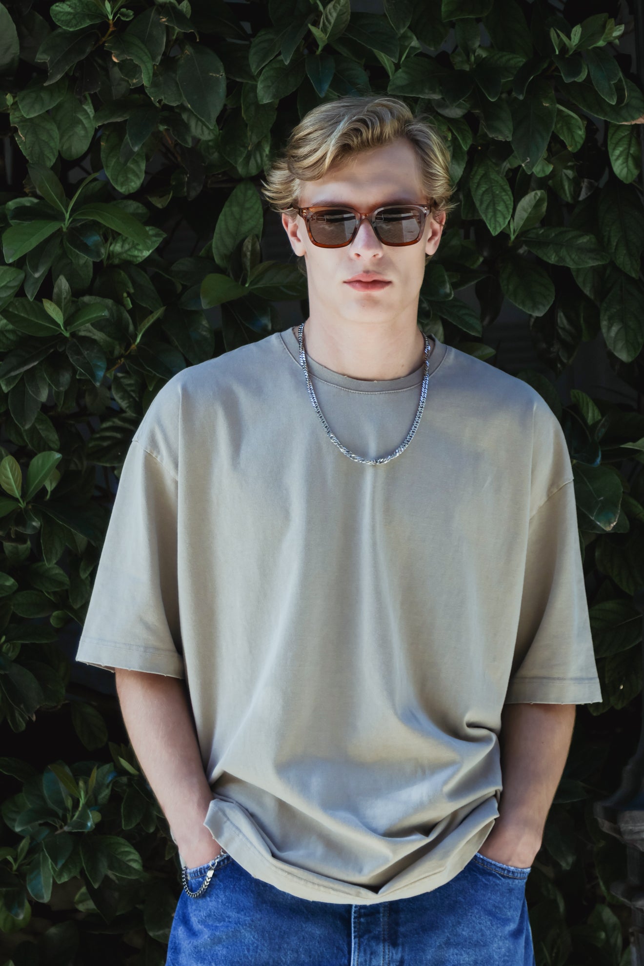 Ριχτή μπλούζα με ξέβαμμα