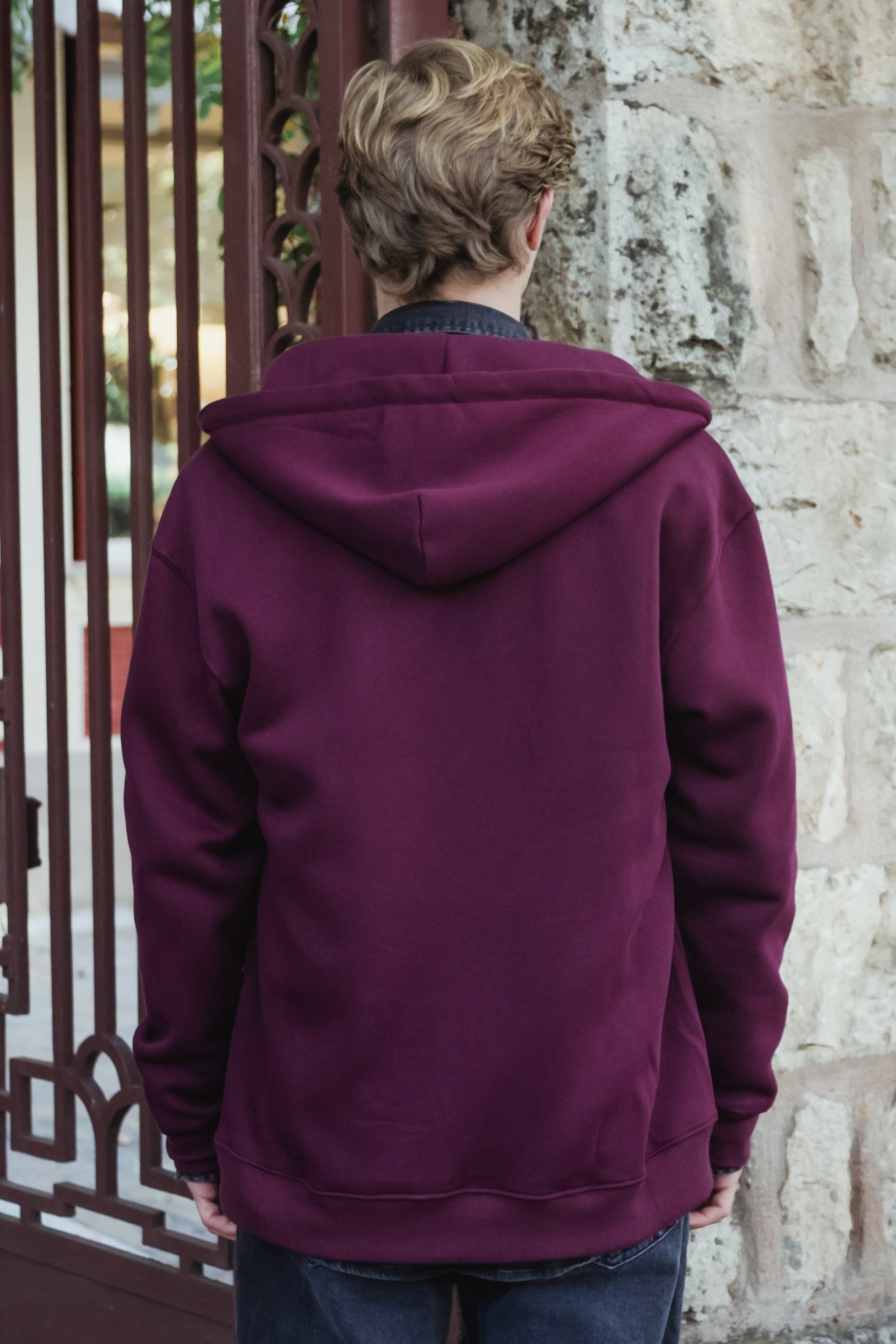 Φούτερ με φερμουάρ και κουκούλα