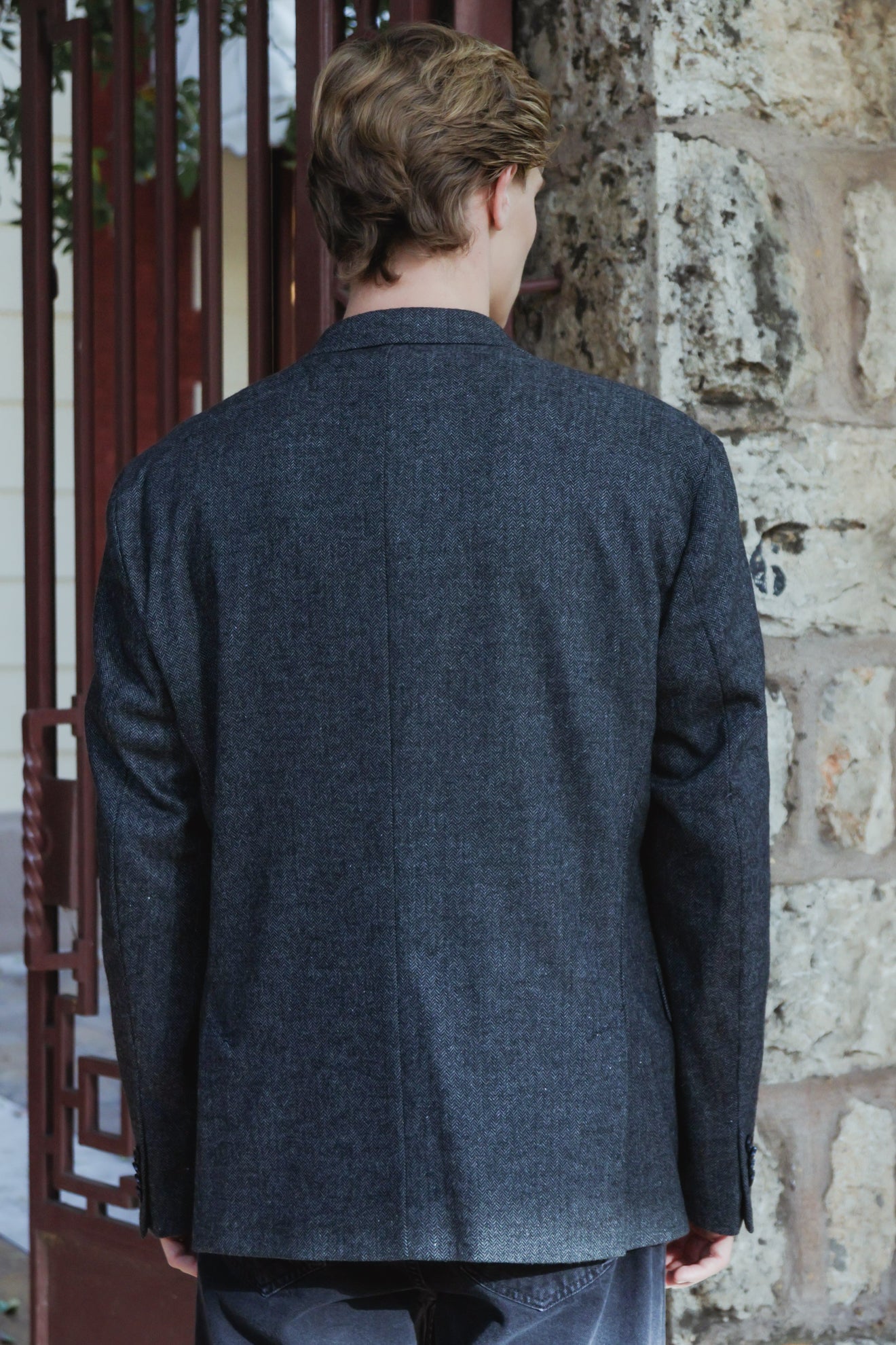 Μπλέιζερ με σχέδιο ψαροκόκαλο