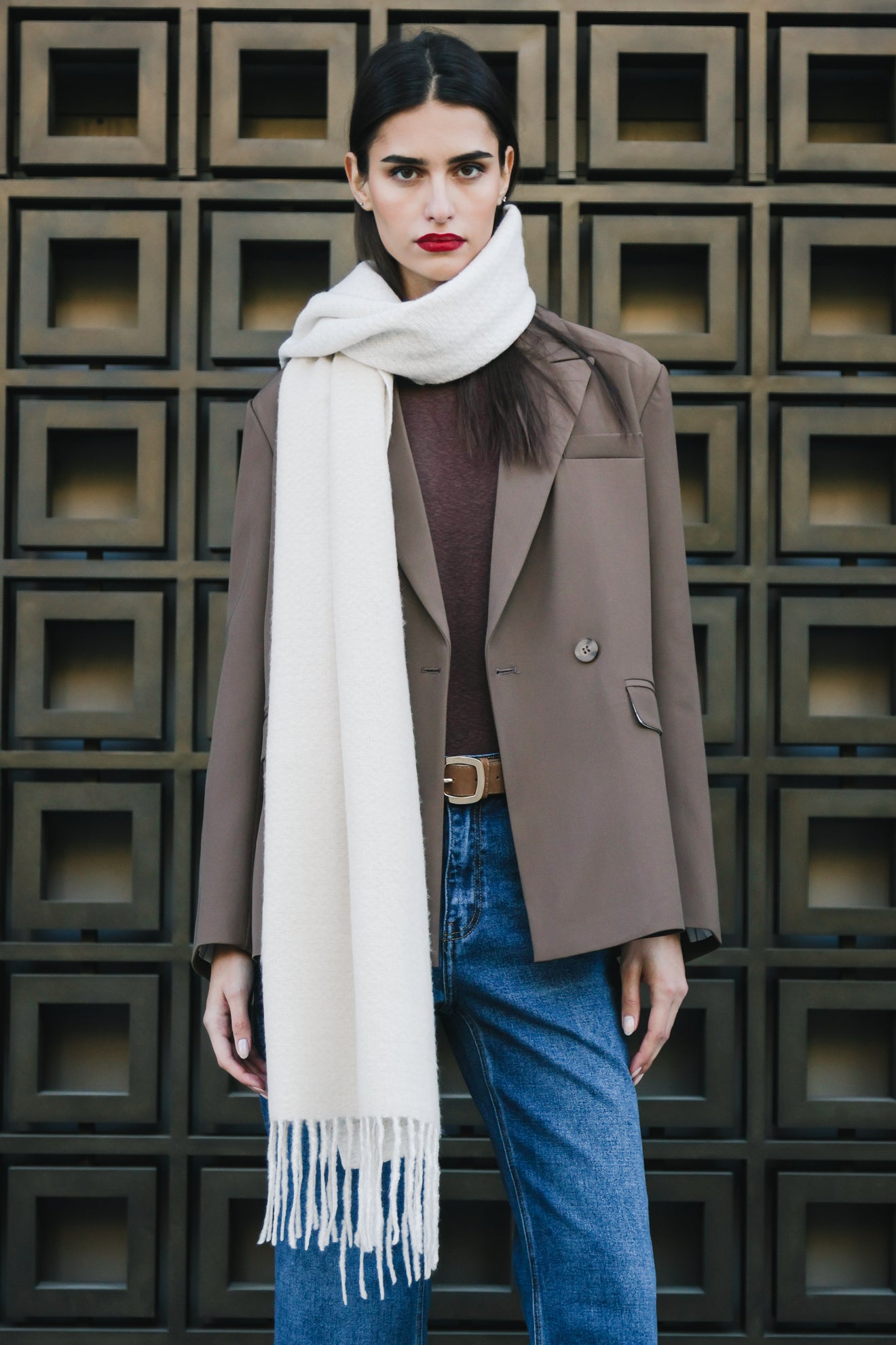 Πλεκτό κασκόλ με κρόσσια