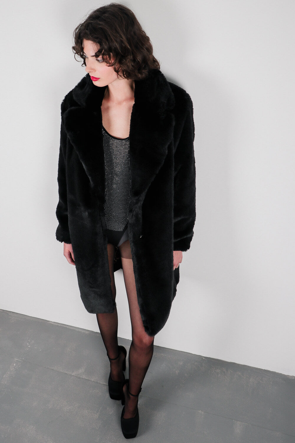 Παλτό από συνθετική γούνα