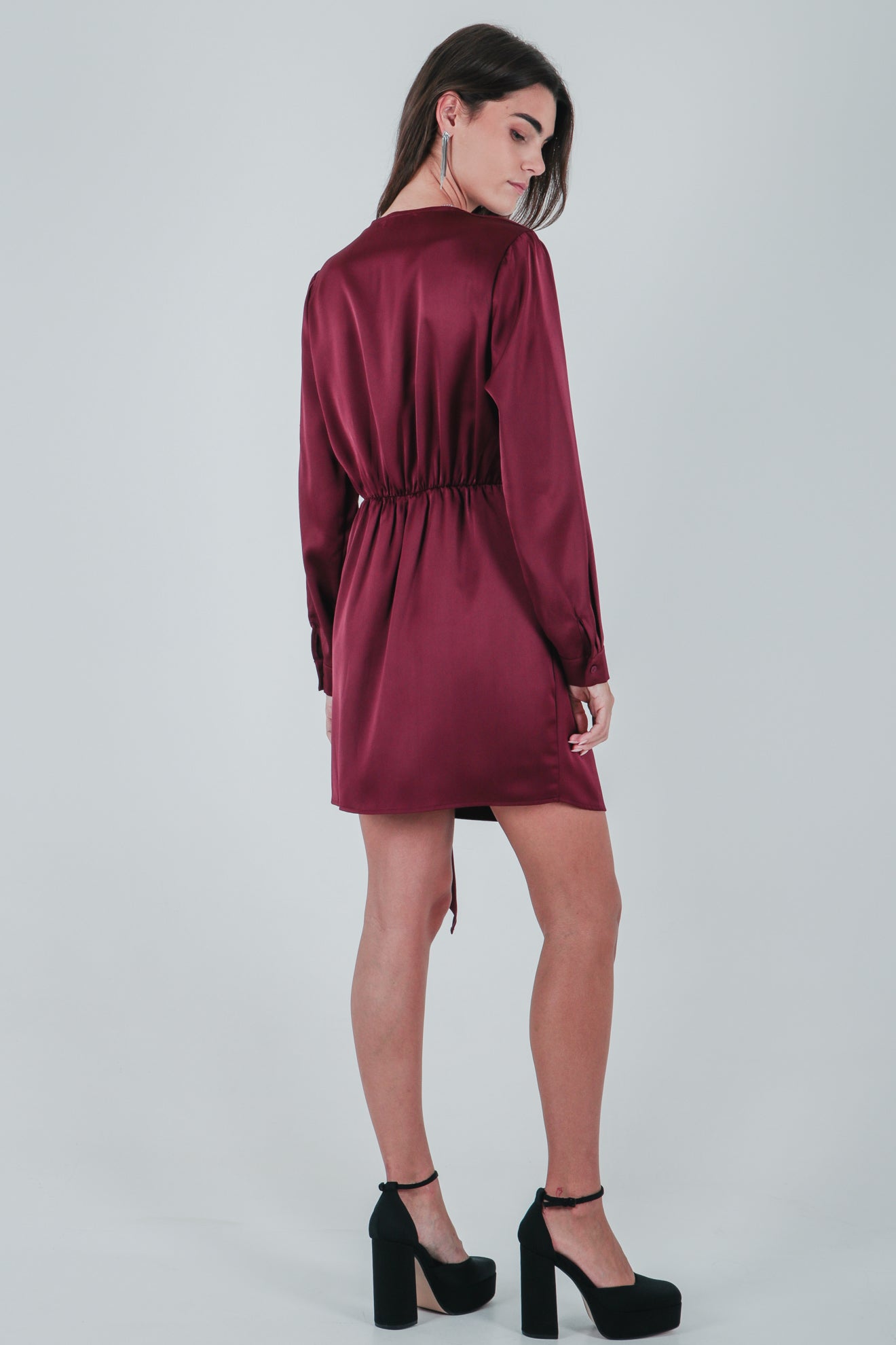 Κρουαζέ μίνι φόρεμα σατέν