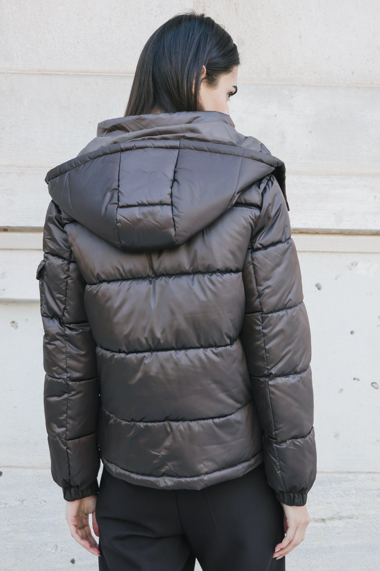 Πουπουλένιο μπουφάν με αποσπώμενη κουκούλα