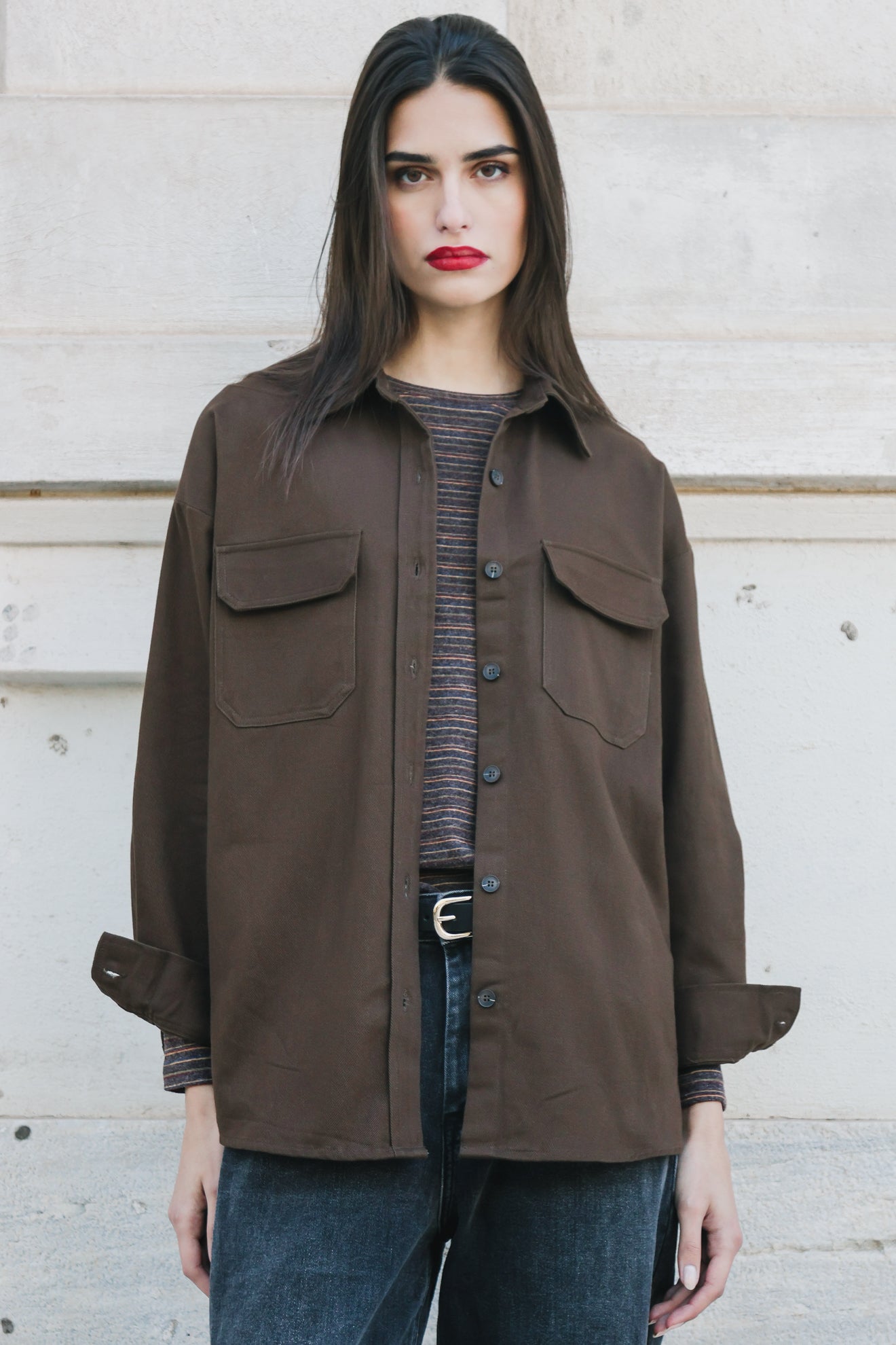 Βαμβακερό overshirt σε άνετη γραμμή