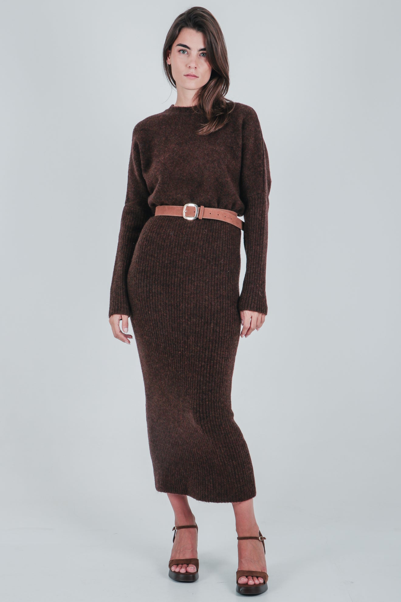 Πλεκτό μακρύ φόρεμα