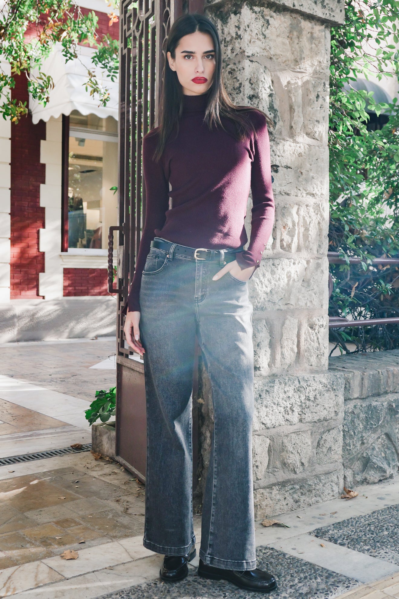 Πλεκτό ριπ με ψηλό λαιμό