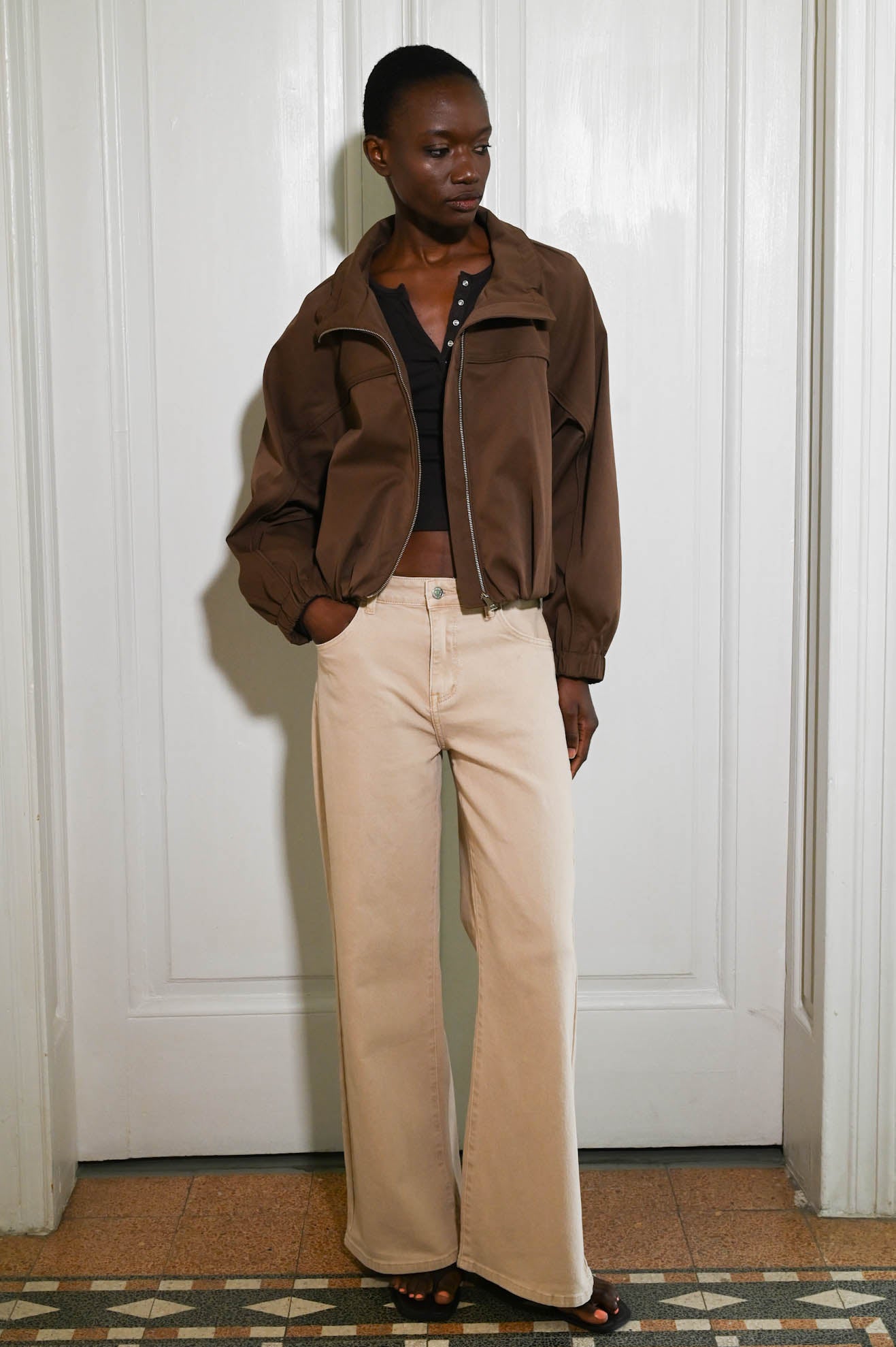 Μπουφάν με ελαστικό κάτω μέρος