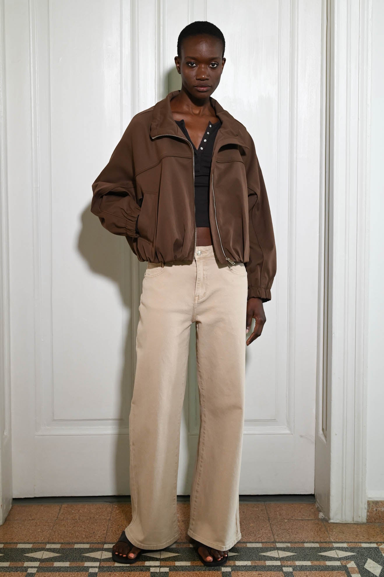 Μπουφάν με ελαστικό κάτω μέρος