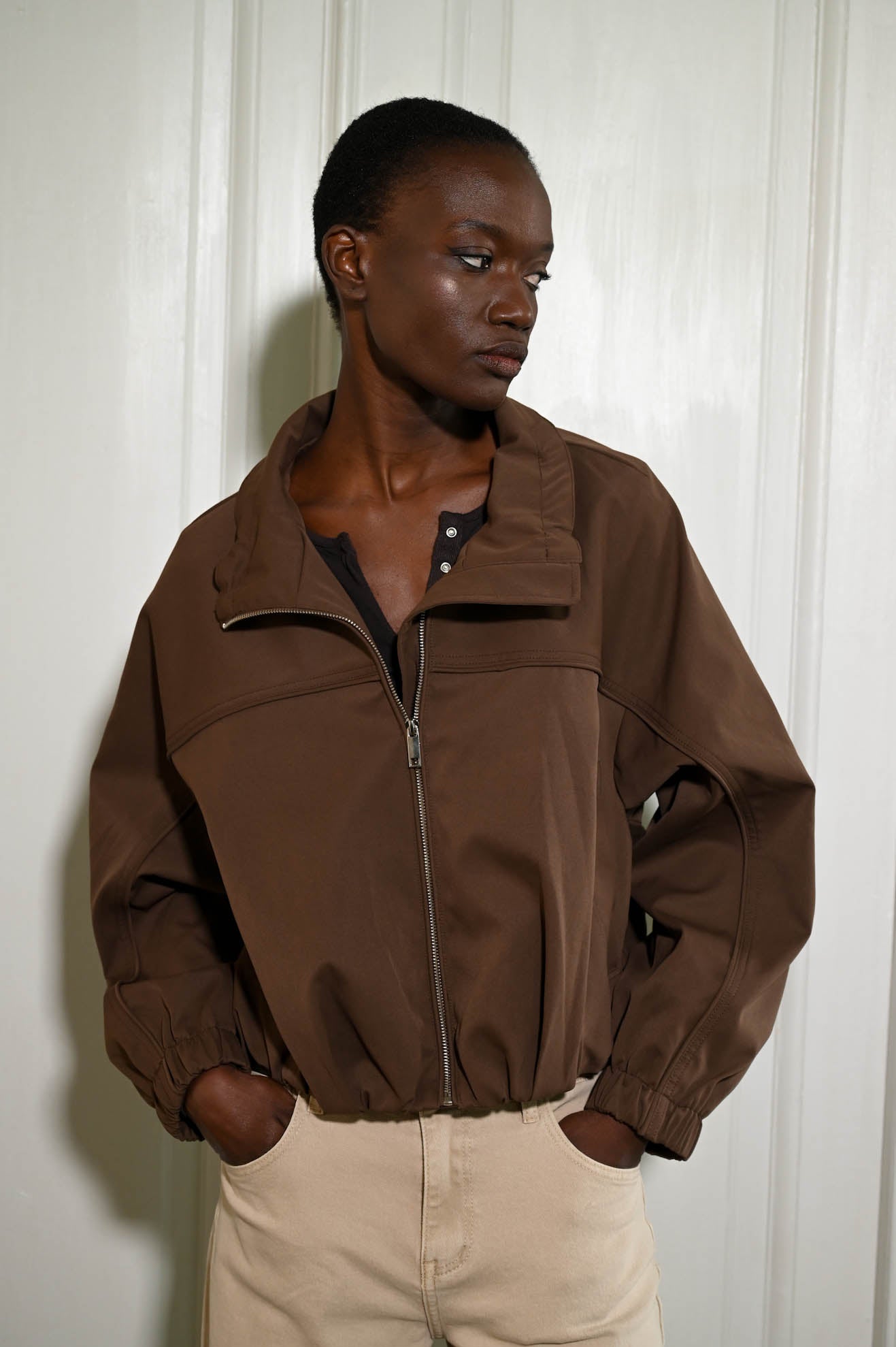 Μπουφάν με ελαστικό κάτω μέρος