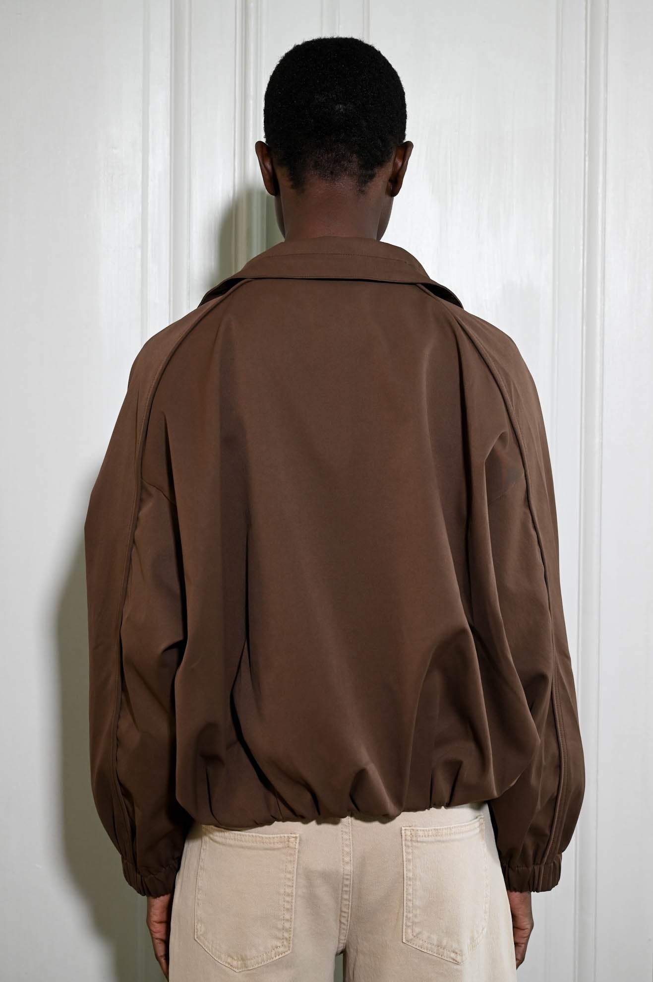 Μπουφάν με ελαστικό κάτω μέρος