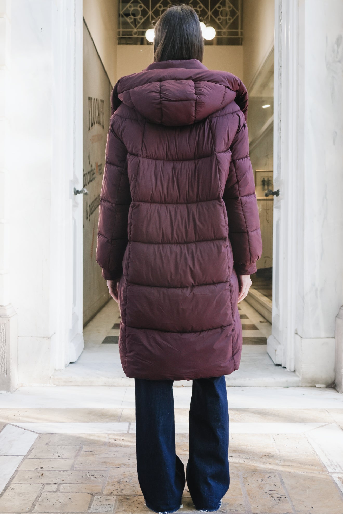 Μακρύ πουπουλένιο μπουφάν με κουκούλα