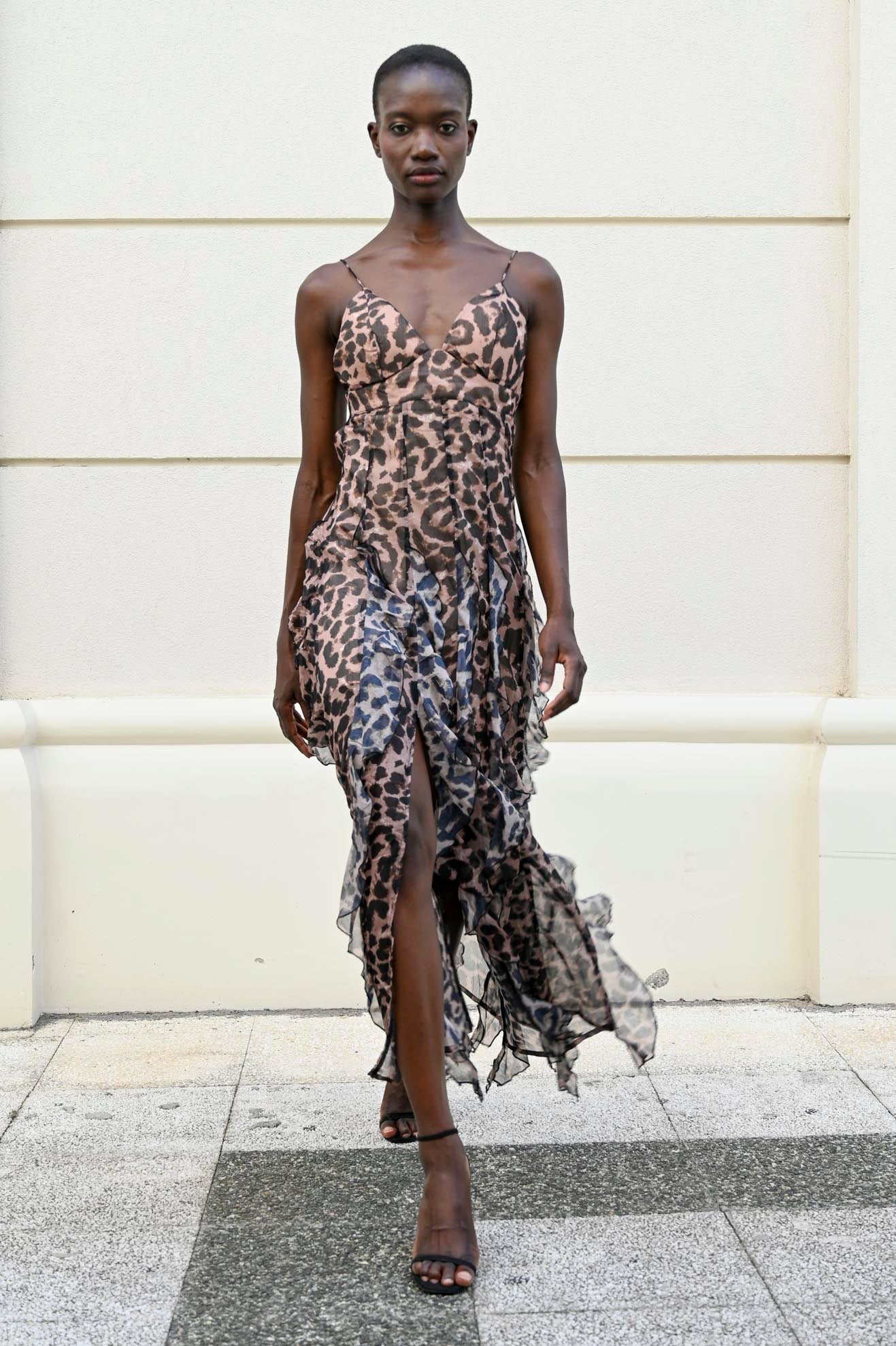 Ασύμμετρο φόρεμα animal print