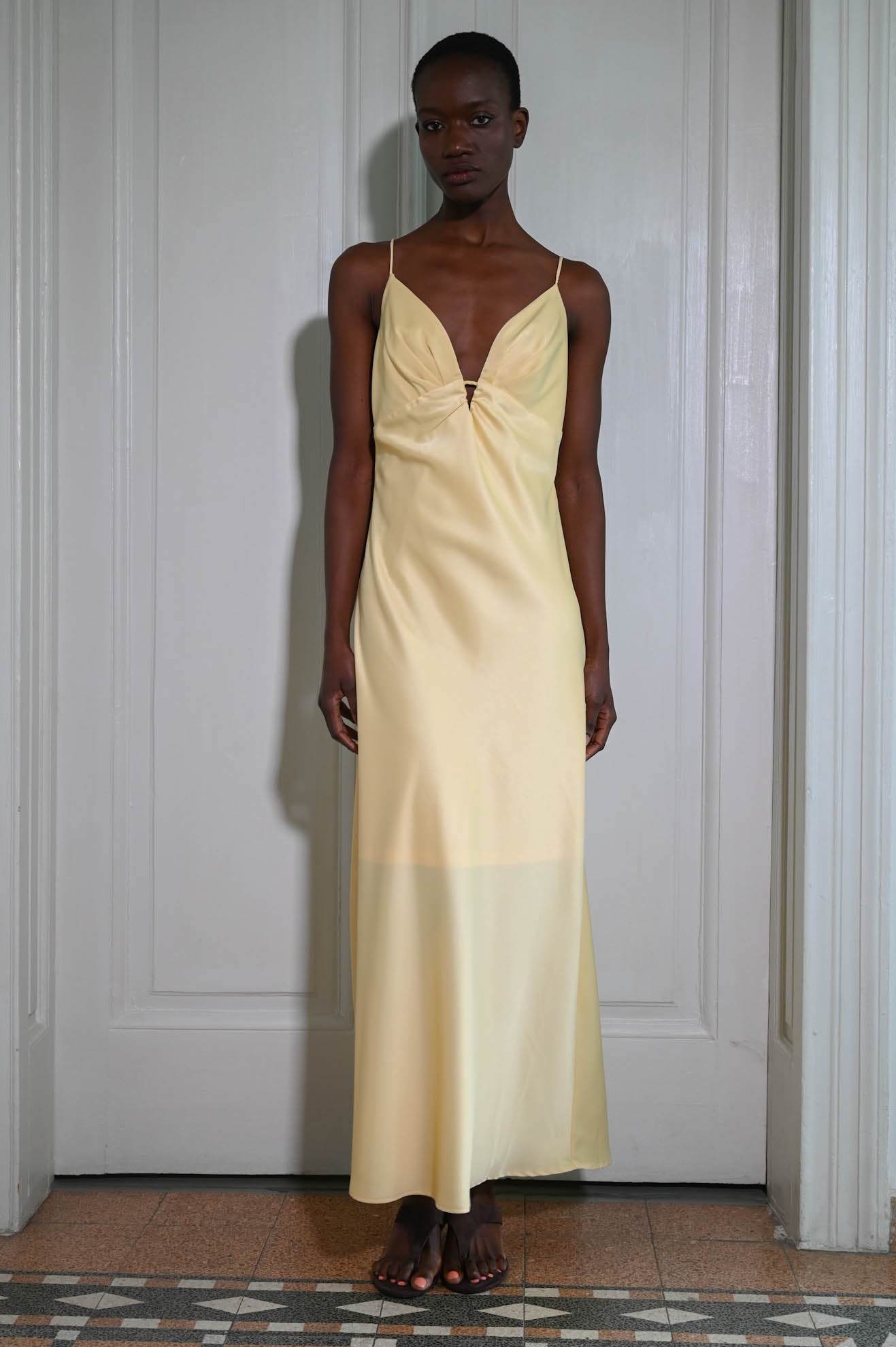 Φόρεμα σατέν μάξι