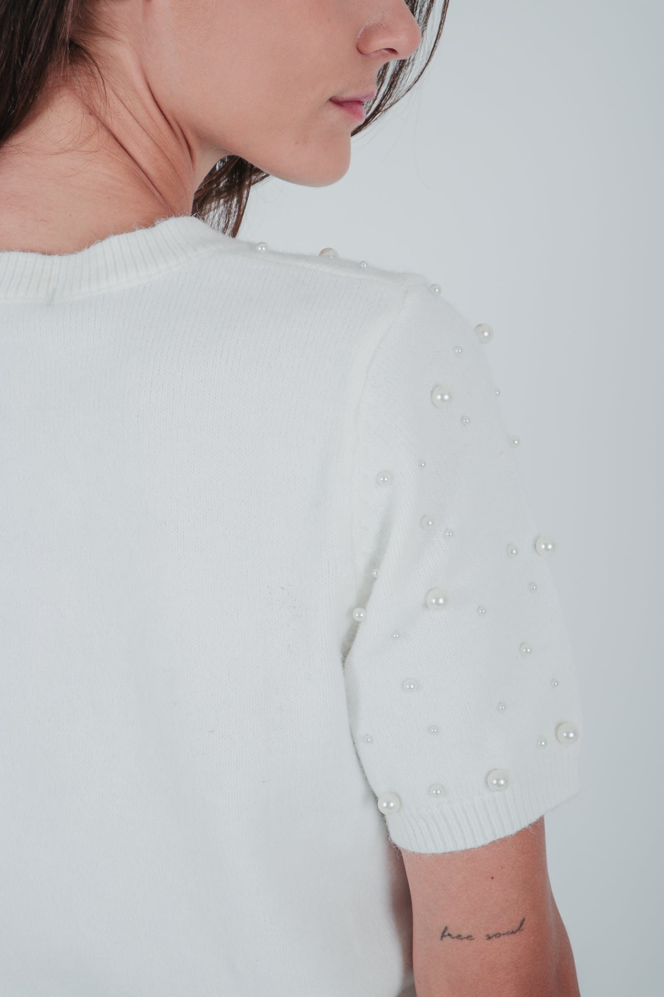 Πλεκτό τοπ με πέρλες