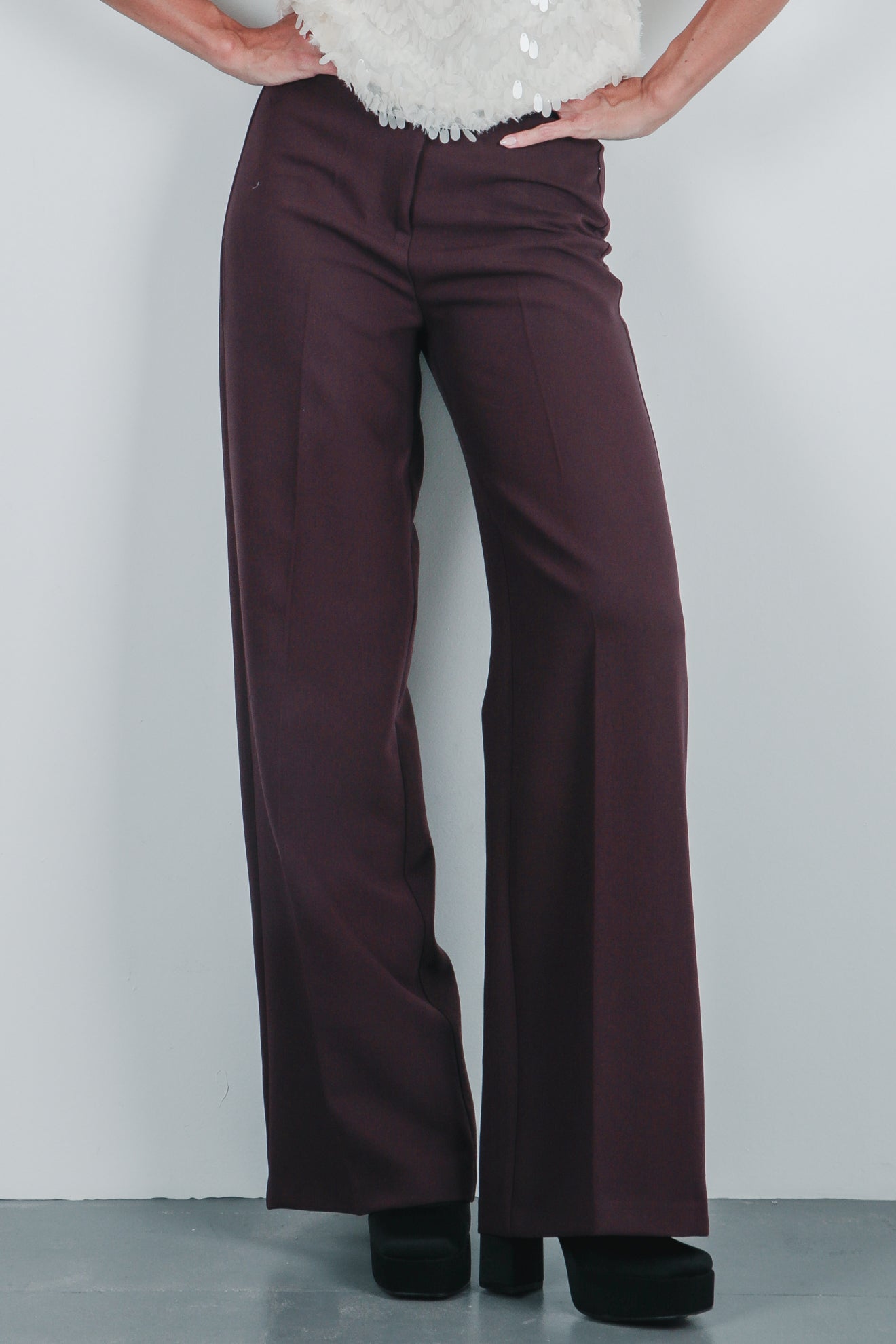 Ψηλόμεσο φαρδύ παντελόνι