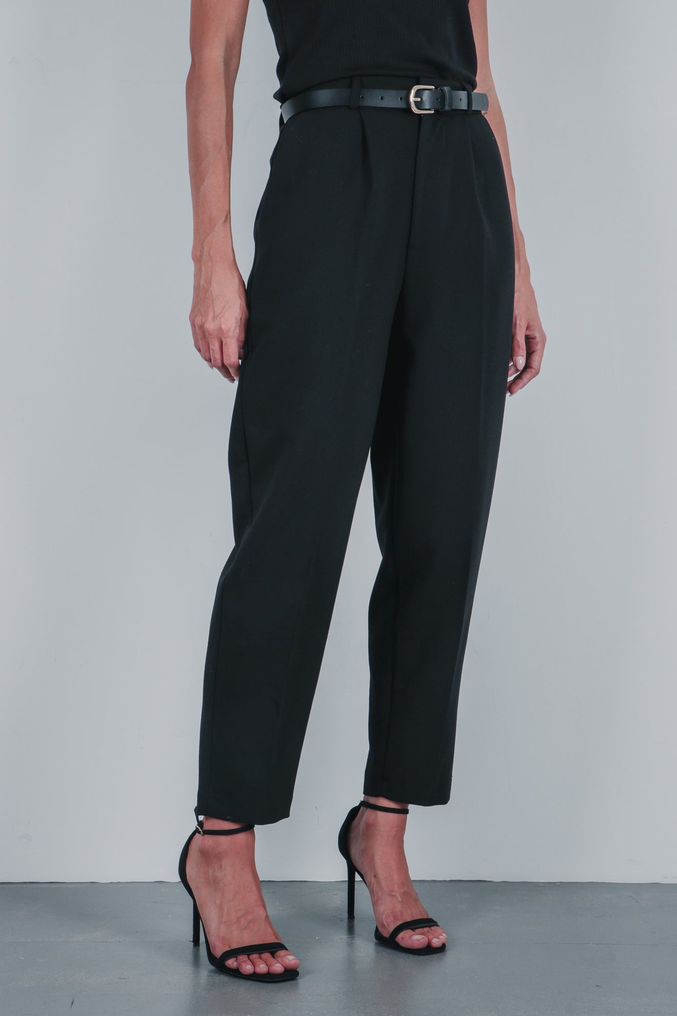 Παντελόνι balloon με πιέτες