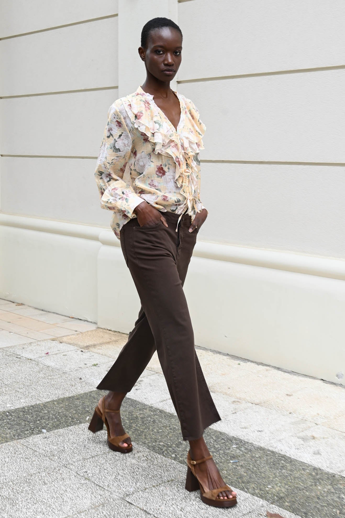 Πουκαμίσα εμπριμέ με βολάν